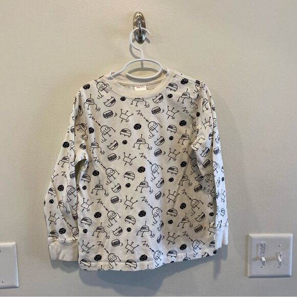 Hanna Andersson Other - Hanna Andersson Long Sleeve Printed Tee Space Explorer On Ecru in size 120 6-7